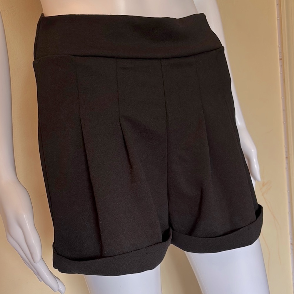 Classic-Dressy Black Women's Shorts